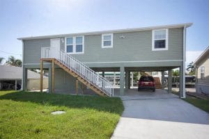 Energy-efficient interior design in Florida manufactured home