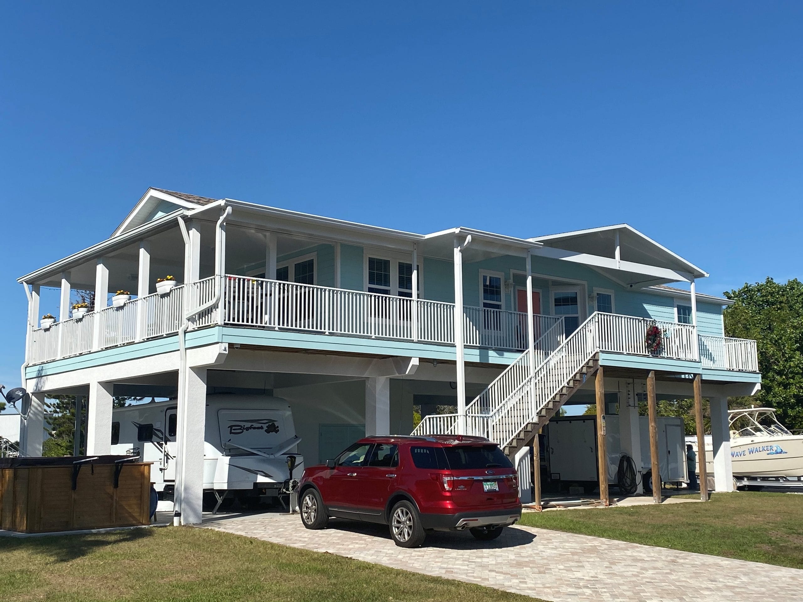 Manufactured home placement and exterior setting in Florida