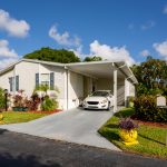 Photo,Of,A,Mobile,Home,In,A,Trailer,Park,With